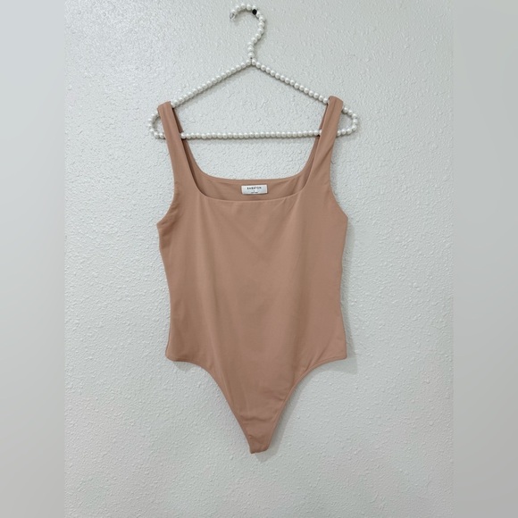 Aritzia Babaton Contour Deep Taupe Sleeveless Square Neck Bodysuit Sz L - Picture 2 of 6